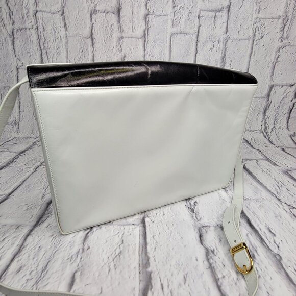 Vtg MCM Bally Womens Envelope Crossbody Bag White & Black Leather Made In Italy - Picture 3 of 11